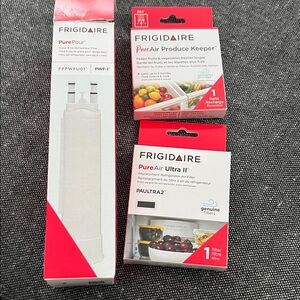 Frigidaire Replacement Refrigerator Filters - White & Red Packaging